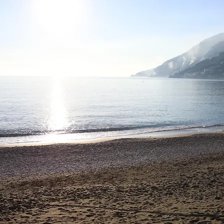 Seaview - 20mt From The Holiday home Maiori